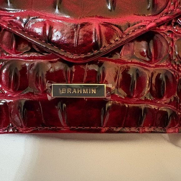 Brahmin Wendy in Merlot Ombre Melbourne Croc-Embossed Crossbody Bag NWT & dusty - Picture 3 of 8